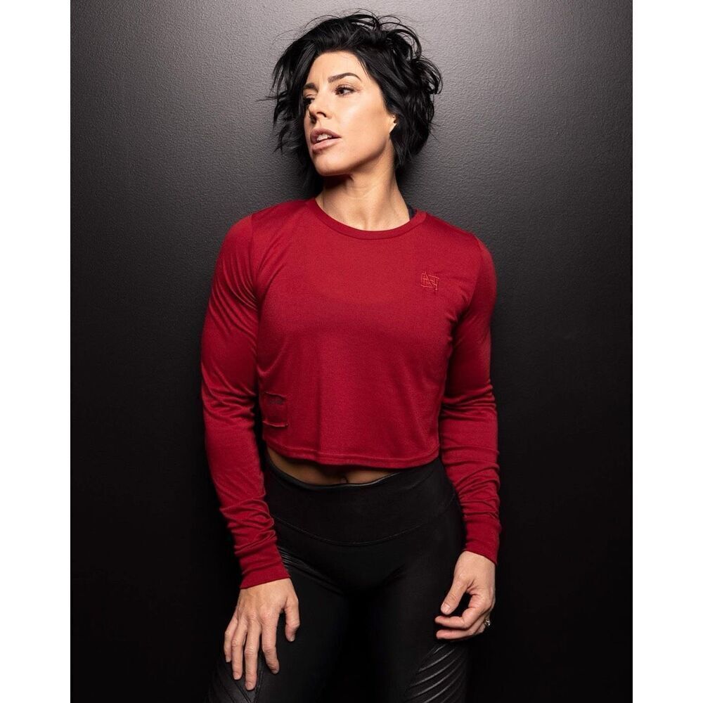 Flag Nor Fail Cropped Long Sleeve Top in Red Size Medium
